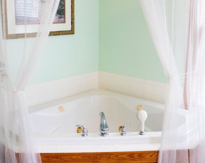Дом 1 Спальня, Sweetwater Branch Inn