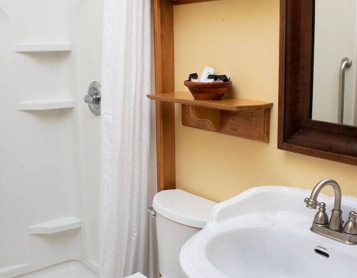 Номер Стандарт, Sweetwater Branch Inn