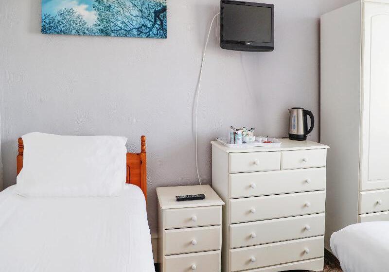 Номер Стандарт, The Shores Hotel, Central Blackpool