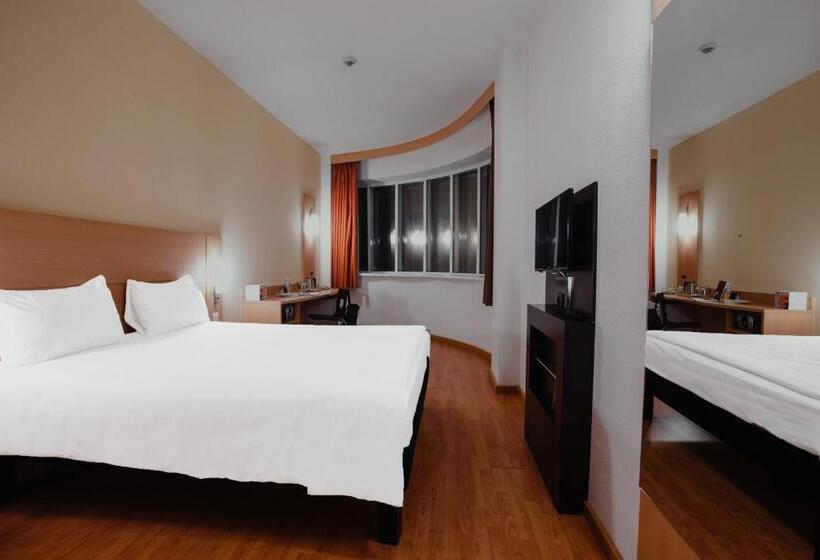 Premium Room City View, Ibis Astana