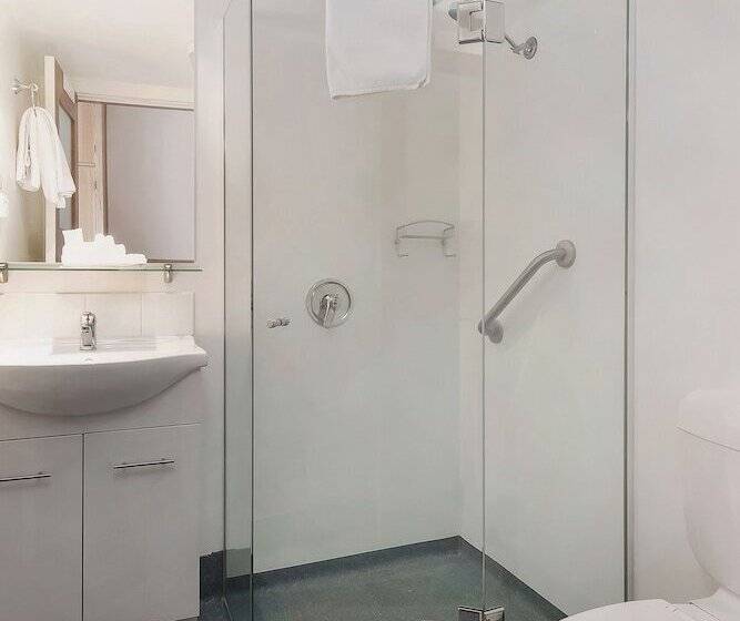 家庭间, Marquis Hotel Motel