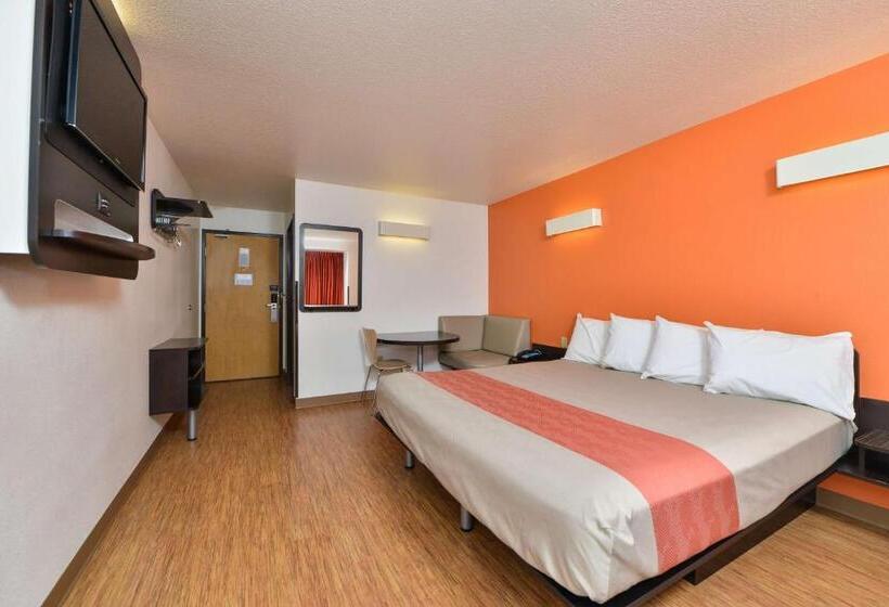 Стандартный Номер Кровать Кинг, Motel 6meridian, Id  Boise W