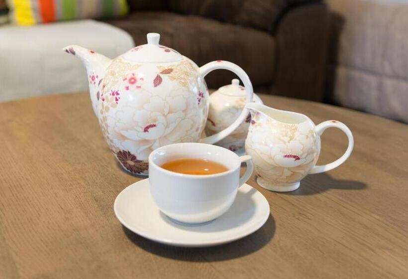 Студио Базик, Stay Kerikeri Boutique Apartments And Studios