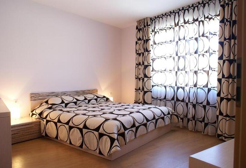 Апартаменты 1 Спальня Вид на Море, Royal Cove Aparthotel   Self Catering