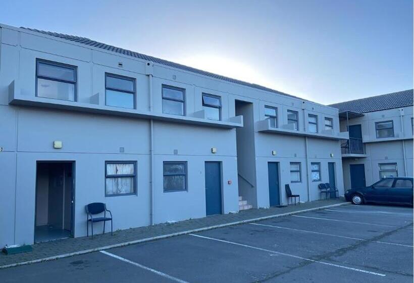 Студия Стандарт, Aaa Northlands Motel