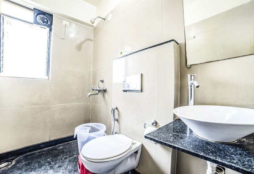 Номер Deluxe, Treebo Blossom   Viman Nagar