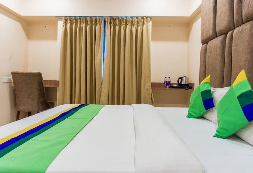 Номер Deluxe, Treebo Blossom   Viman Nagar
