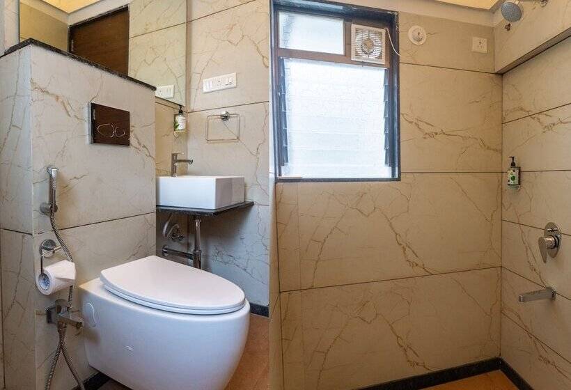 Номер Deluxe, Treebo Blossom   Viman Nagar