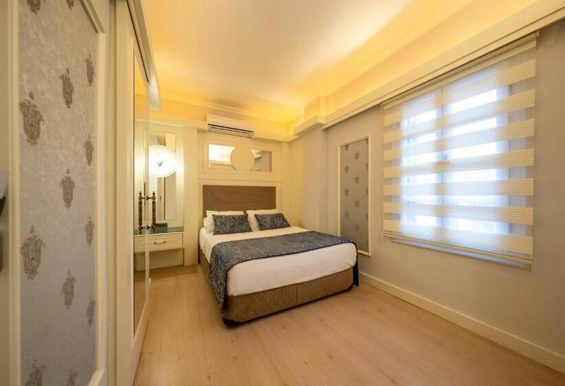 Standard Room, Castle Old Town