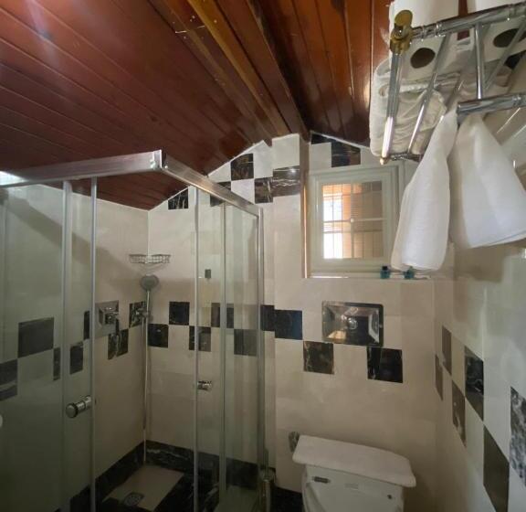 Standard Quadruple Room, Castle Old Town