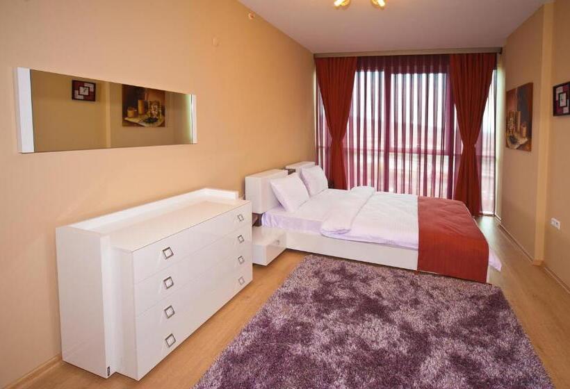 اتاق کلاس بیزنس, Ekinci Residence
