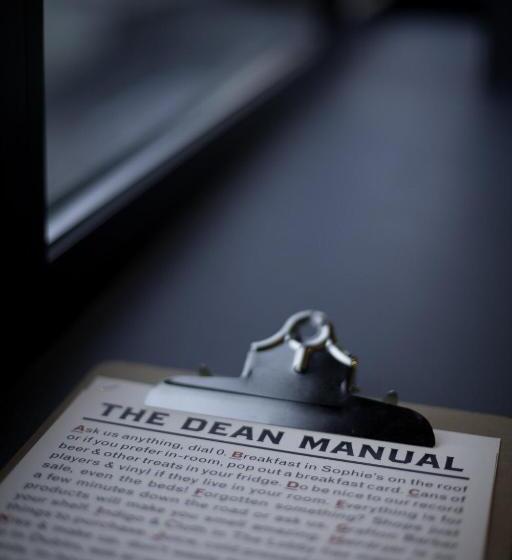 스탠다드 룸 킹사이즈 침대, The Dean Dublin