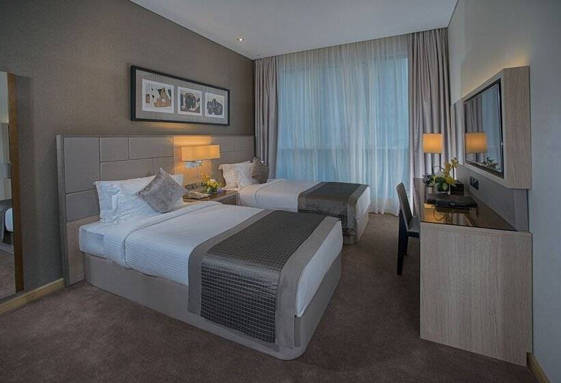 Номер Deluxe Вид на Море, Tryp By Wyndham Abu Dhabi City Center