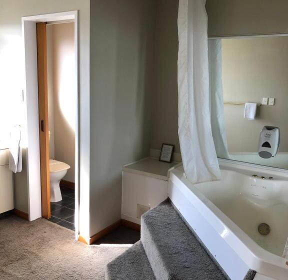 Апартаменты 2 Спальни, Lilybrook Motel