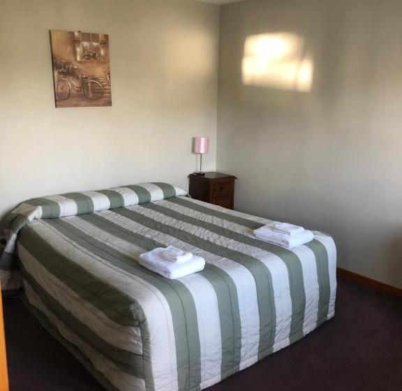 Апартаменты 1 Спальня Нижний Этаж, Lilybrook Motel