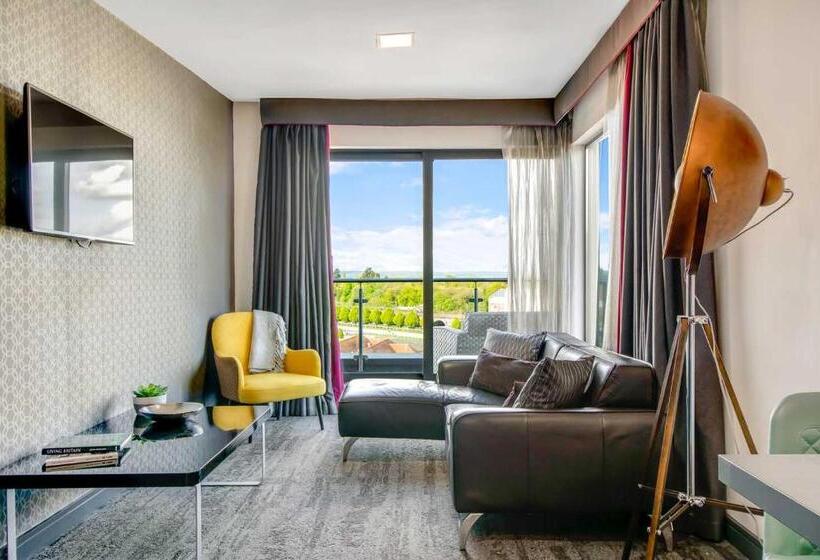 Апартаменты Пентхаус 1 Спальня, Roomzzz Chester City