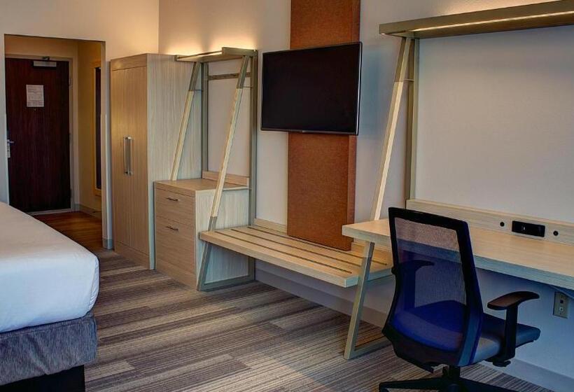 Стандартный Номер Кровать Кинг, Holiday Inn Express Spencer, An Ihg