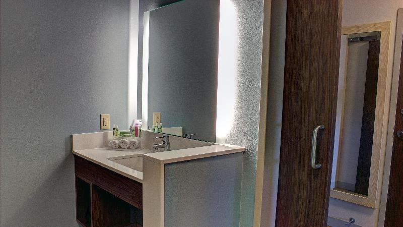 Стандартный Номер Кровать Кинг, Holiday Inn Express Spencer, An Ihg