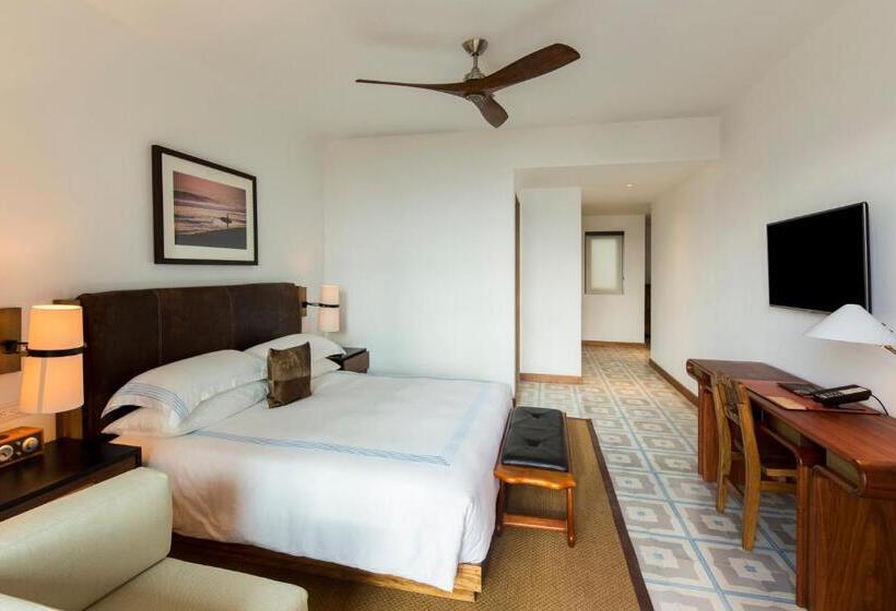 Habitación Estándar Cama King, The Cape, A Thompson Hotel, By Hyatt