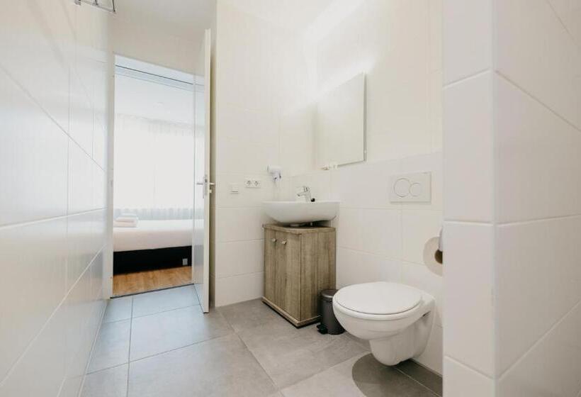 4 Bedroom Apartment, Amsterdam Id Apart