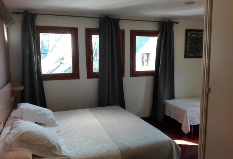 Quarto Superior Cama King, Casa Socotor