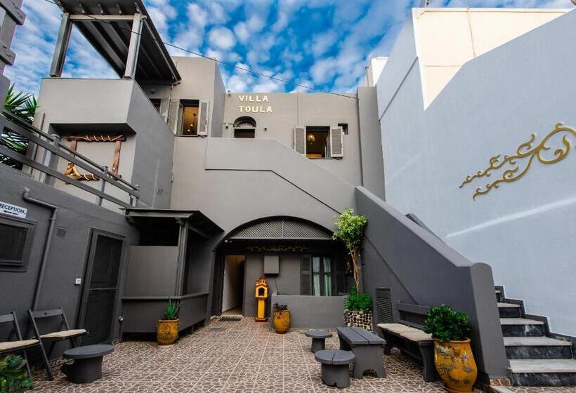 اتاق سوپریور, Villa Toula
