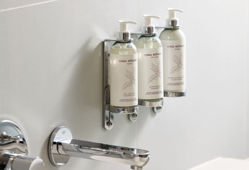 Номер Superior, Cures Marines Hotel & Spa Trouville   Mgallery Collection