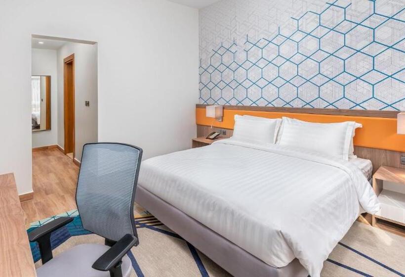 سوئیت با تخت بزرگ, Holiday Inn Tabuk, An Ihg