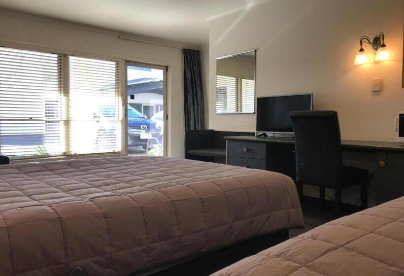 Номер Стандарт, Pacific Harbour Motor Inn