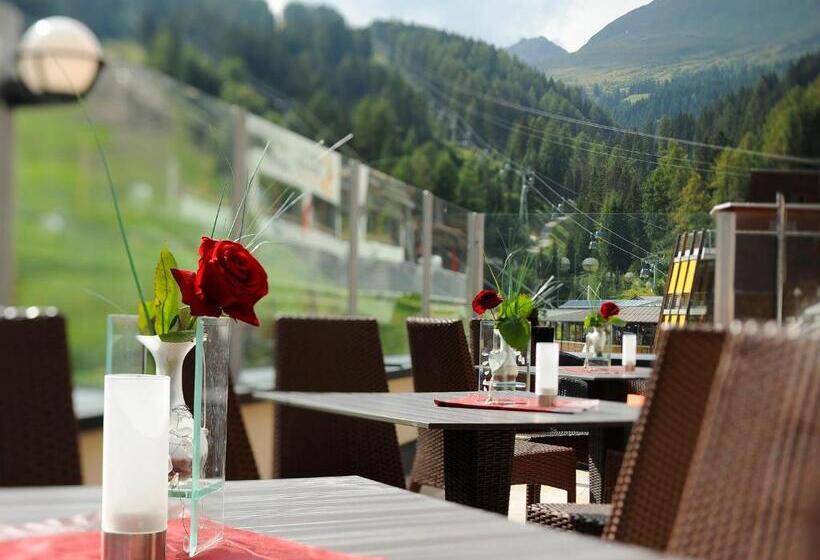 Номер Стандарт с Балконом, Garni Alpenjuwel