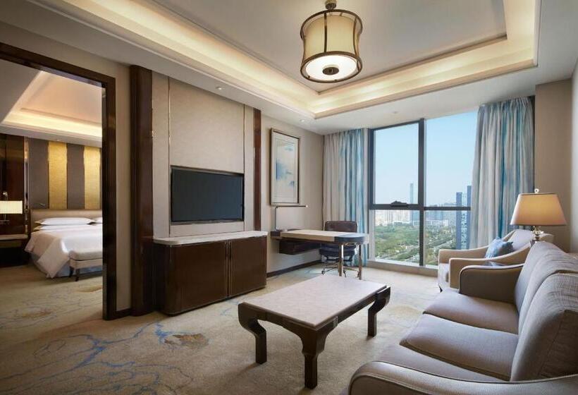 Президентский Люкс, Sheraton Grand Zhengzhou