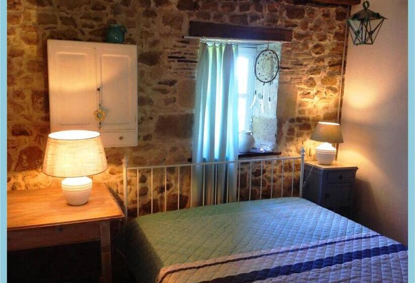 Апартаменты 2 Спальни, Domaine Charente Glamping Familyroom Le Jardin With External Toilet & Shower House & Outdoor Kitchen