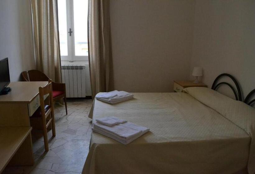 اتاق استاندارد, Esperia