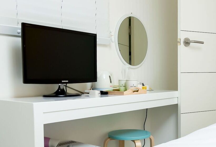 Quarto Triplo Estandar, First Stay Myeongdong