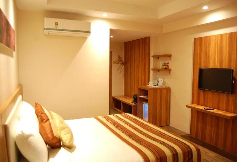 Номер Deluxe, Le Roi Raipur At Raipur Railway Station