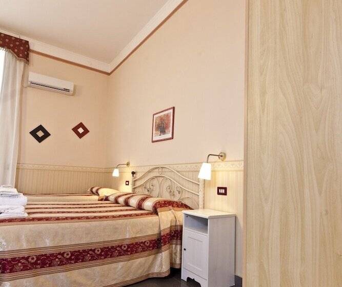 Camera Quadrupla Standard, B&b Medinaples