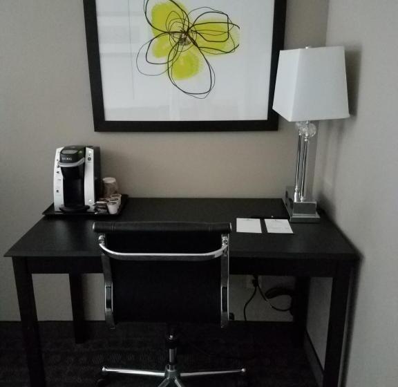 Люкс Кровать Кинг, Okoboji Inn & Suites