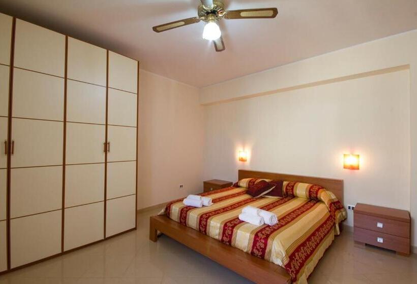 Апартаменты 3 Спальни, Residence Le Saline