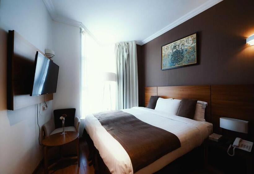 Quarto Deluxe Individual, Nour Al Thuria