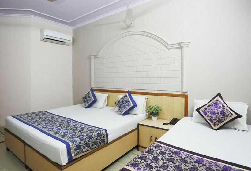 اتاق کلاسیک سه تخته, Spot On 45514 Hotel Madhu Regency