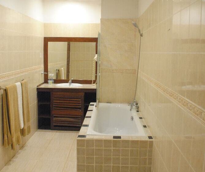 디럭스 방갈로, Cristal Resort