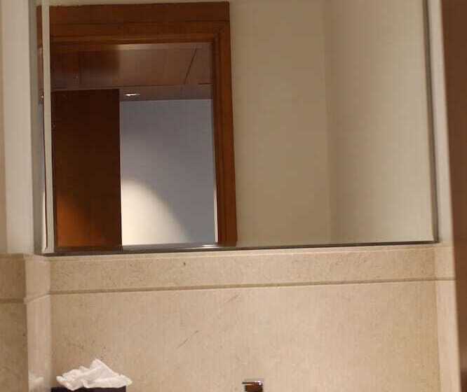 Номер Superior Вид на Город, Mercure Hyderabad Kcp Banjara Hills, An Accor