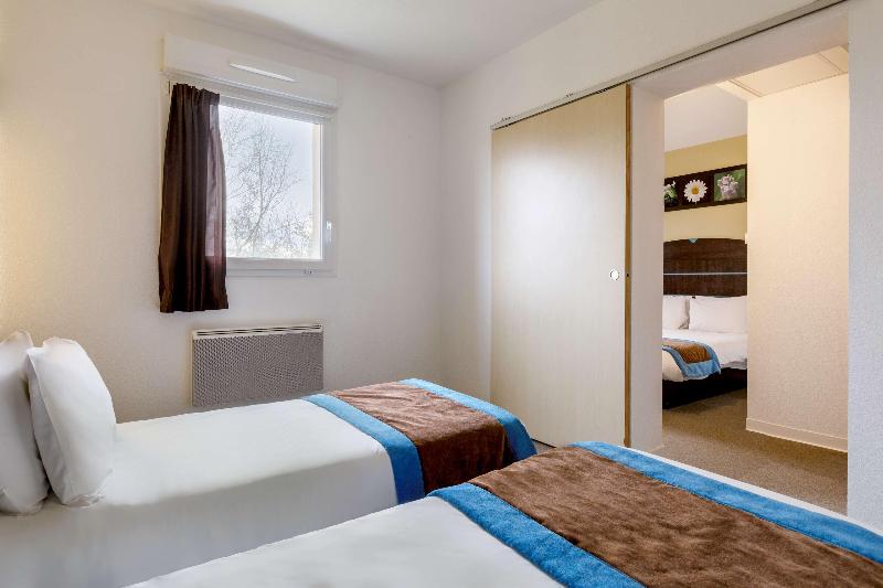 Семейный Номер, Sure Hotel By Best Western Saint Amand Les Eaux