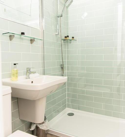 Apartamento 2 Dormitórios, Aldwick Estate