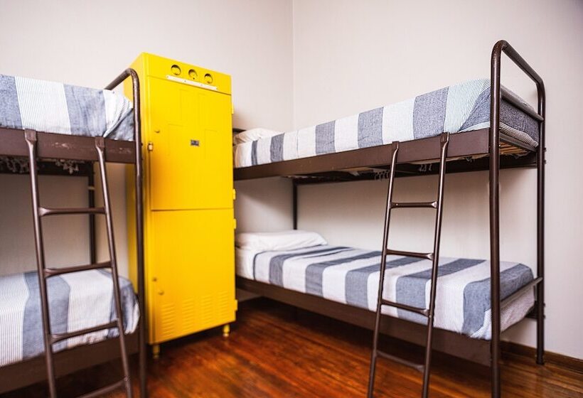 تختخواب در اتاق مشترک, Puerto Limon Hostel