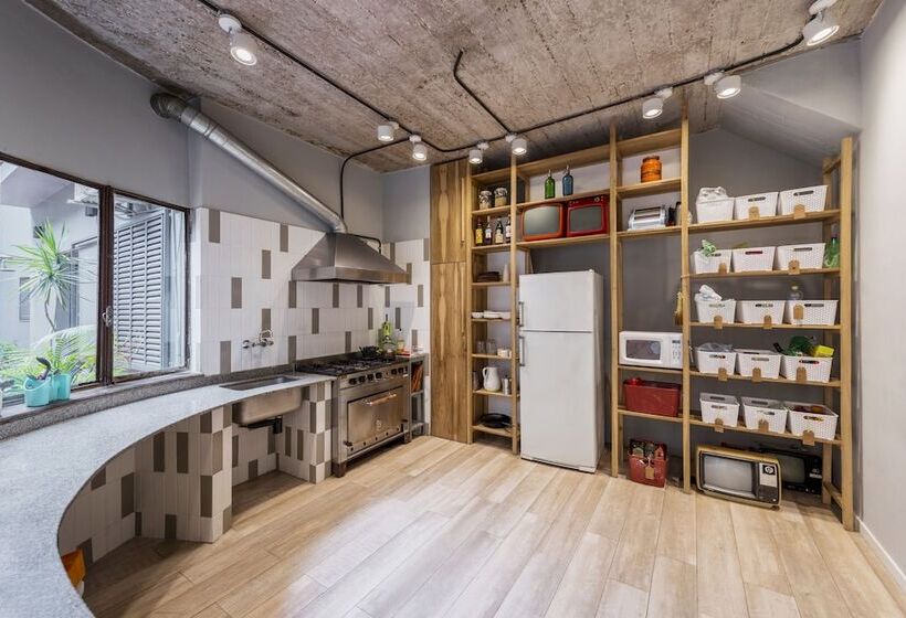 تختخواب در اتاق مشترک, Puerto Limon Hostel