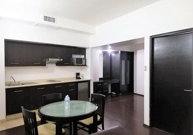 Полулюкс, Suites Teca Once