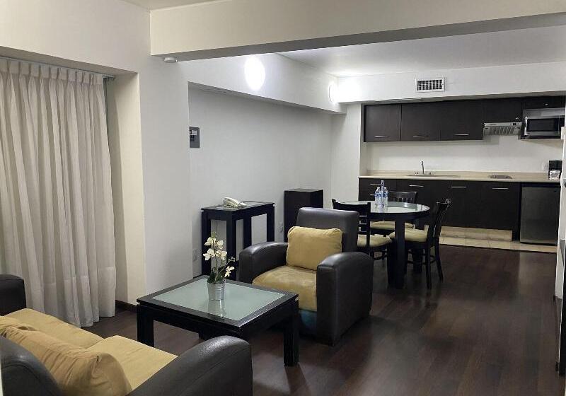 Полулюкс, Suites Teca Once