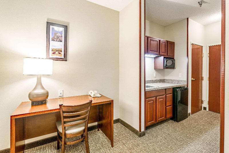 Номер Стандарт Адаптированный для Инвалидов, Holiday Inn Express & Suites Toledo South   Perrysburg, An Ihg