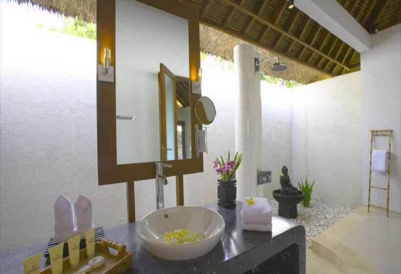 디럭스 방갈로, Siddhartha Oceanfront Resort & Spa Bali